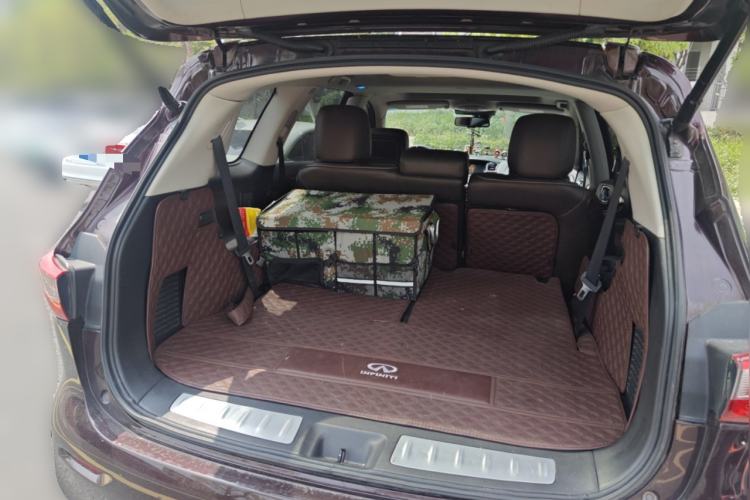 Used Infiniti QX60 2014 2.5 S/C Hybrid All-Wheel-Drive Versatile Edition Trunk