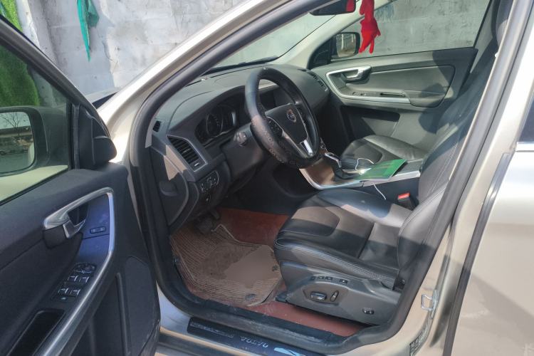 Used Volvo XC60 2015 T5 Smart Upgrade Model