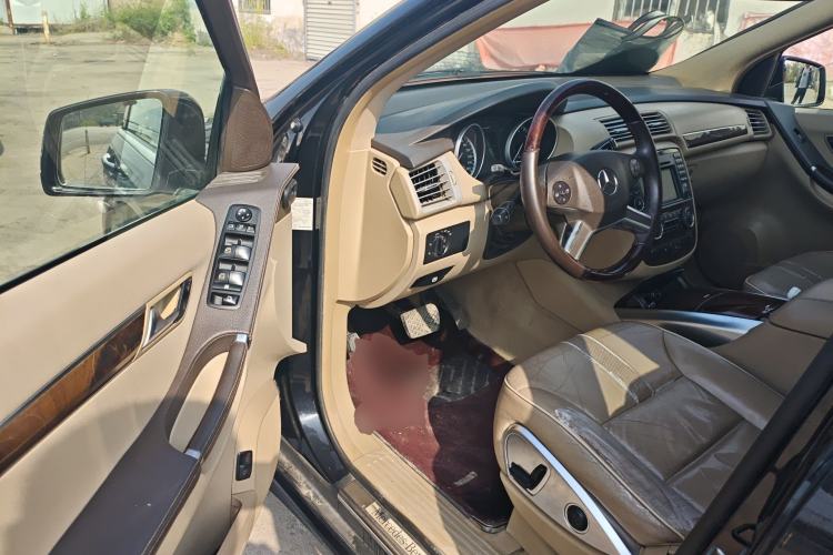 Used Mercedes-Benz R-Class 2011 R 350 L 4MATIC
