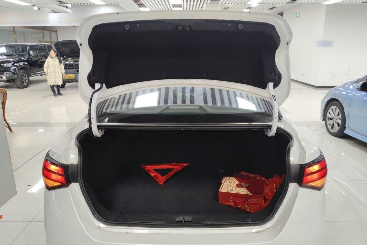 Used Nissan Sylphy 2025 1.6L CVT Genuine Edition Trunk