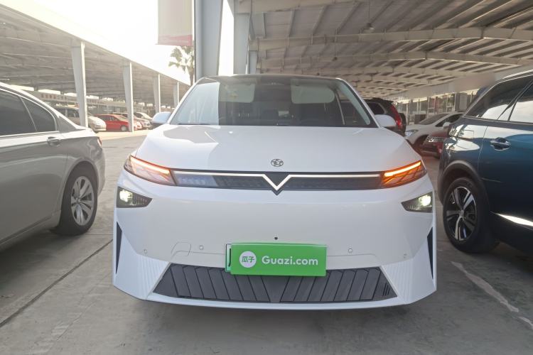 Used Venucia VX6 2023 520 Max