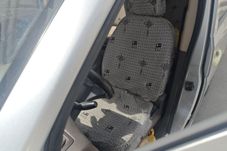 Used Wuling Rongguang V 2018 1.5L Standard Version