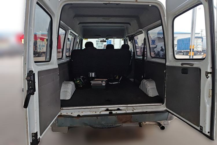 Used JMC Transit 2017 2.8T Commercial Version Short Wheelbase Low-Roof 6/7/8-Seater JX493