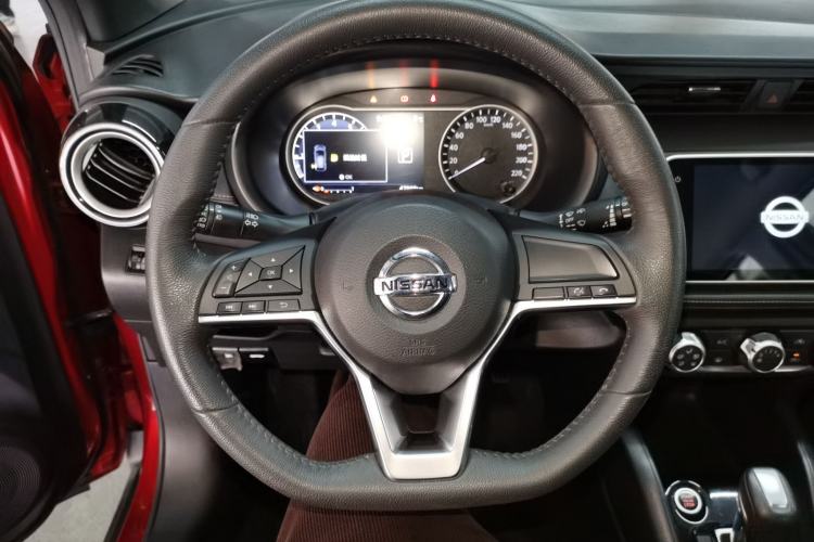 Used Nissan Kicks 2019 1.5L CVT Smart Connect Luxury Edition