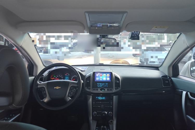 Used Chevrolet Captiva 2015 2.4L 4x4 Flagship Edition 7-Seater