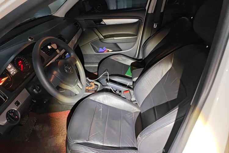 Used Volkswagen Gran Lavida 2013 1.6L Automatic Comfort Model Left Front Seat