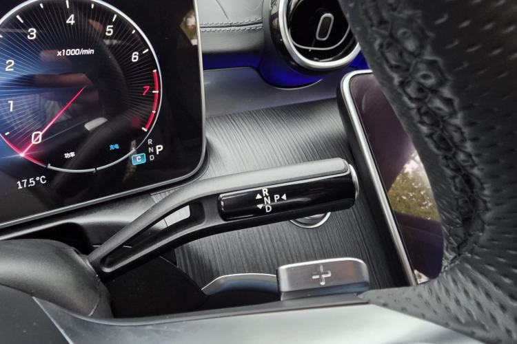 Used Mercedes-Benz C-Class 2024 C 200 L Sport Edition Gear Lever