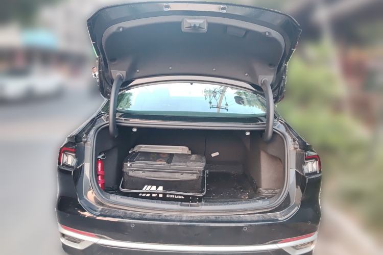 Used Ford Mondeo 2025 2.0T EcoBoost Luxury Version Trunk