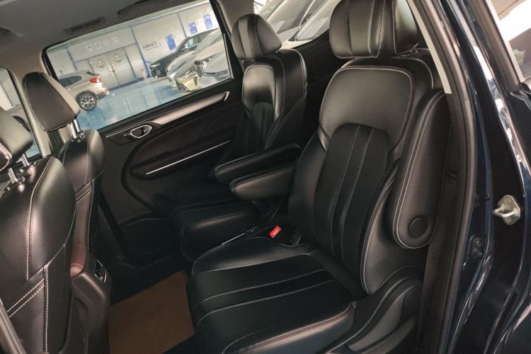 Used GAC Trumpchi M6 2023 PRO 270T DCT Luxury Edition
