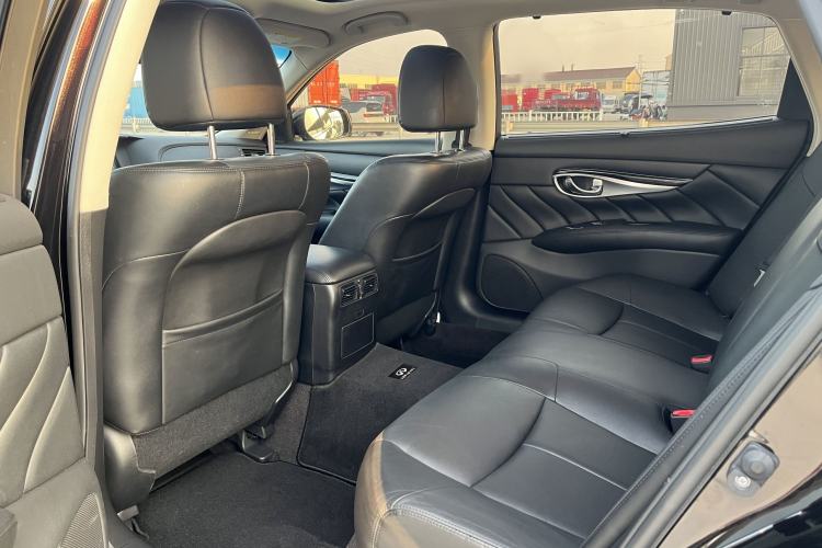 Used Infiniti Q70 2017 Q70L 2.5L Elite Edition
