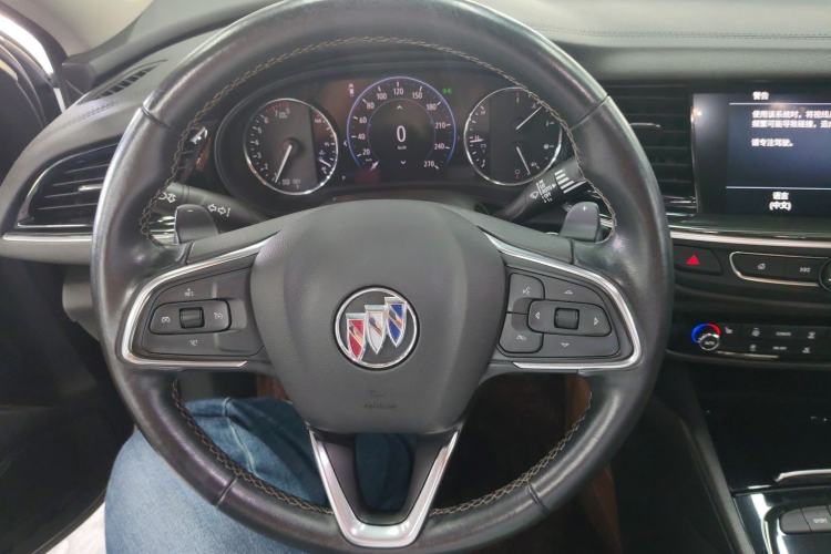 Used Buick Regal 2020 552T Luxury Version Steering Wheel