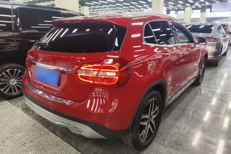 Used Mercedes-Benz GLA 2016 GLA 200 Fashion Model Rear Right 45 Deg