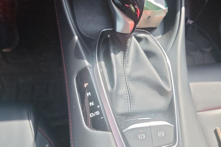 Used MG 5 2025 180 DVVT Global Luxury Edition Gear Lever