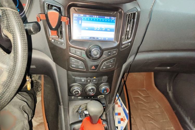 Used Haima S7 2015 Revised 1.8T Automatic Zongcheng Version