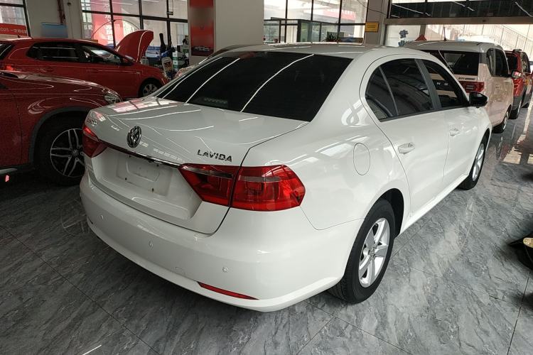 Used Volkswagen Lavida 2013 Revised Classic 1.6L Automatic Fashion Edition Rear Right 45 Deg