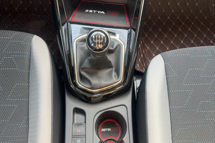 Used Jetta VS5 2022 280TSI Manual Advanced Pro Trim
