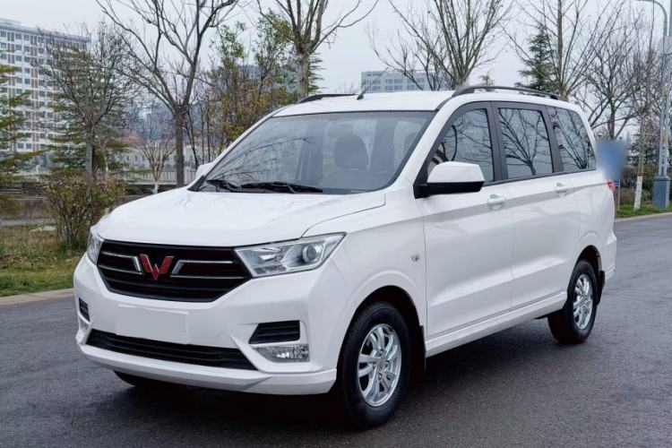 Used Wuling Hongguang 2019 1.5L S Comfort Edition China VI LAR