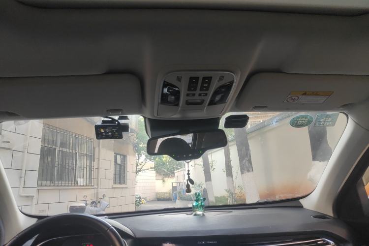 Used Haval H6 2017 Blue Label 2.0T Automatic Two-Wheel Drive Smart Edition
