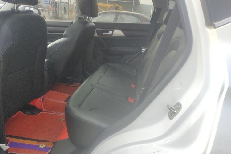 Used Haval H2 2018 Chuanxiang Edition 1.5T Manual Two-Wheel Drive Fashion Model China V Standard