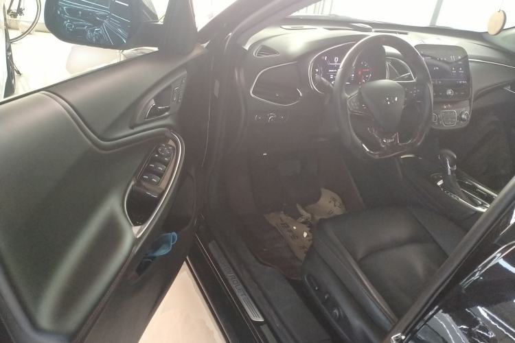 Used Chevrolet Malibu XL 2023 Redline 2.0T Smart Edition
