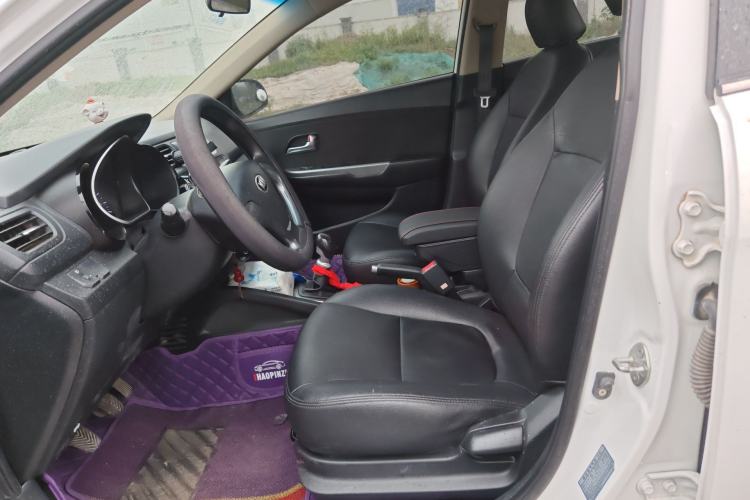 Used Kia K2 2015 Sedan 1.4L MT GLS