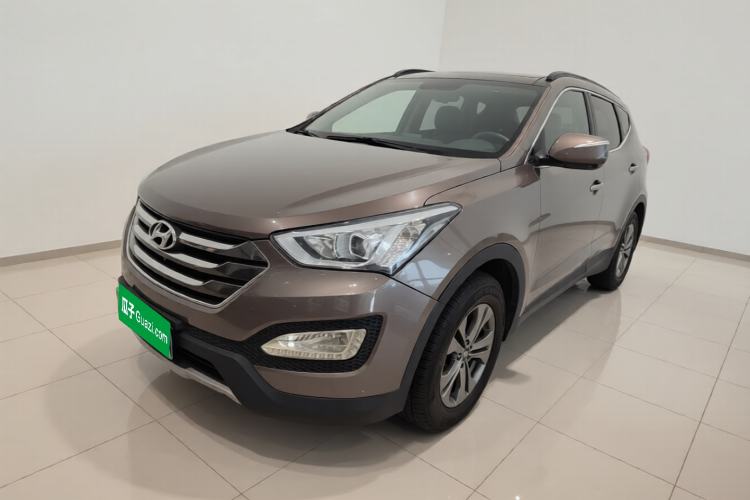 Used Hyundai Santa Fe 2013 2.4L Automatic Two-Wheel Drive Smart Version