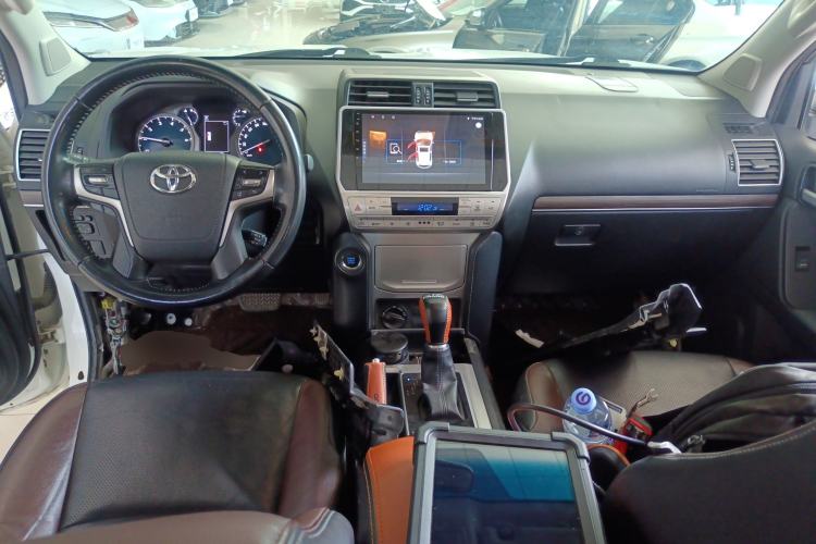Used Toyota Prado 2019 3.5L Automatic TX-L Deluxe Edition with Rear-Mounted Spare Tire Center Console