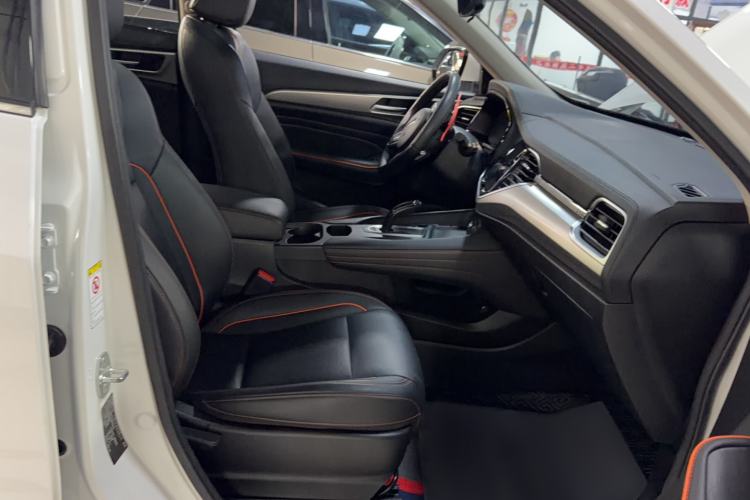 Used Haval F7 2021 1.5T Two-Wheel Drive iXuan Right Front Seat