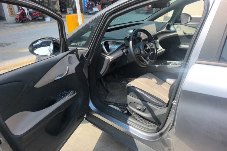 Used BYD Dolphin 2023 420 km Free Version
