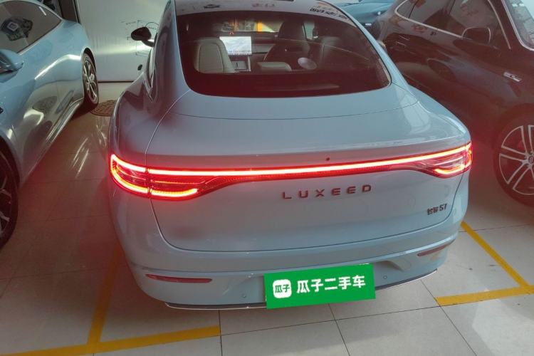 Used Hima Luxeed S7 2025 705 km Max Rear