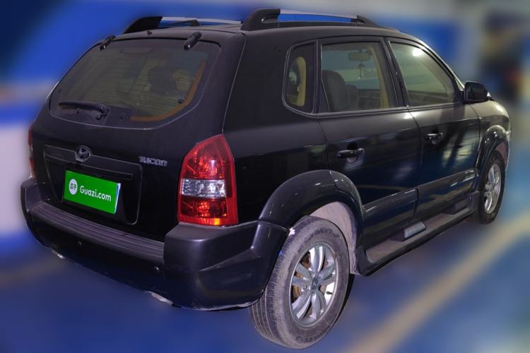 Used Hyundai Tucson 2009 2.0L Automatic Two-Wheel Drive with Sunroof