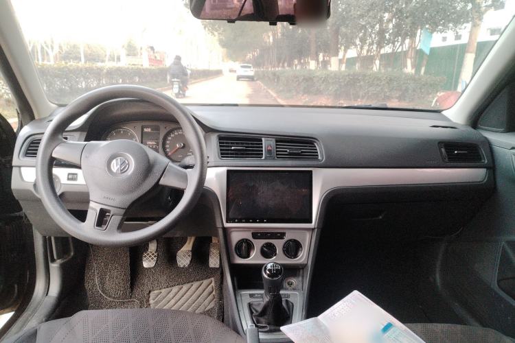 Used Volkswagen Lavida 2013 1.6L Manual Fashion Edition
