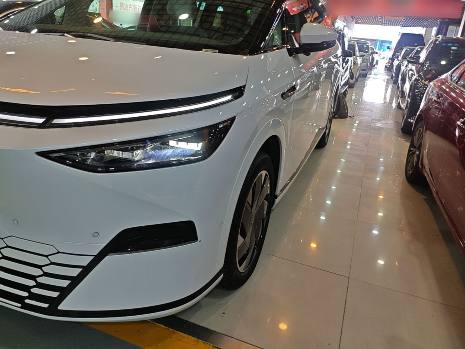 XPeng X9 2024 702 Ultra-Long Range Max — снимка 8