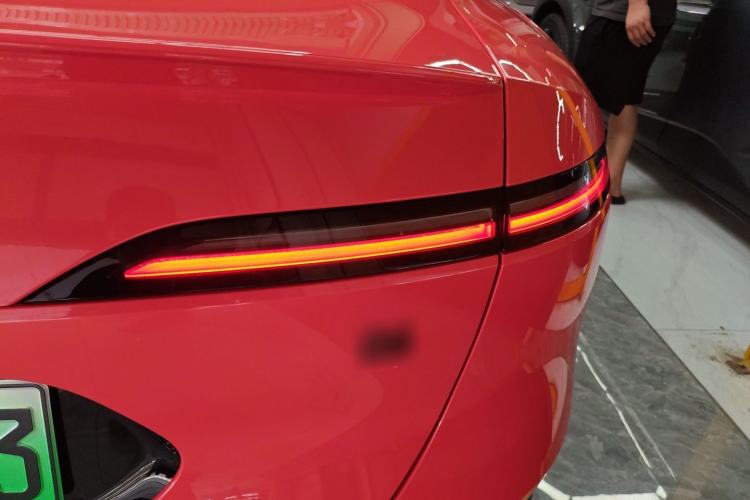 Used Avatr 06 2025 Pro Range-Extended Edition Exterior 3