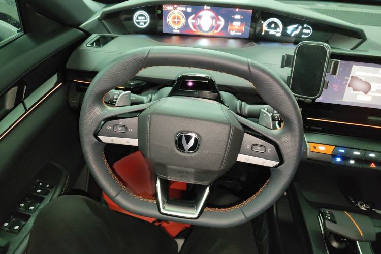 Used CHANGAN UNI-V 2025 1.5T 500Bar Prestige Sporty Version
