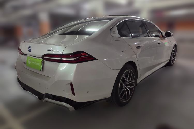 Used BMW i5 2024 eDrive 35L Luxury Model with M Sport Package