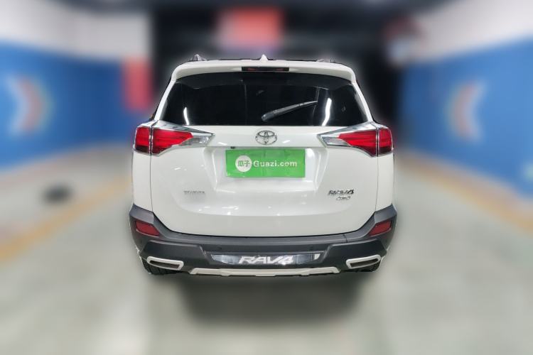 Used Toyota RAV4 2015 2.0L CVT 4x4 Trend Edition
