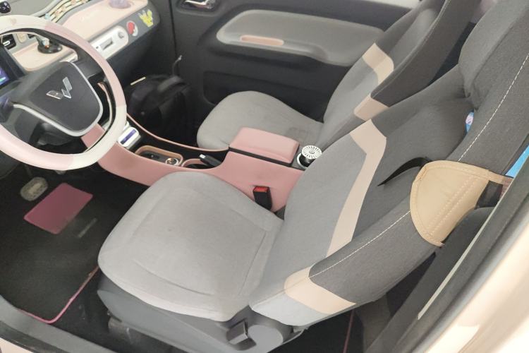 Used Wuling Hongguang MINIEV 2021 Macaron Fashion Edition Lithium-Ion Battery Left Front Seat