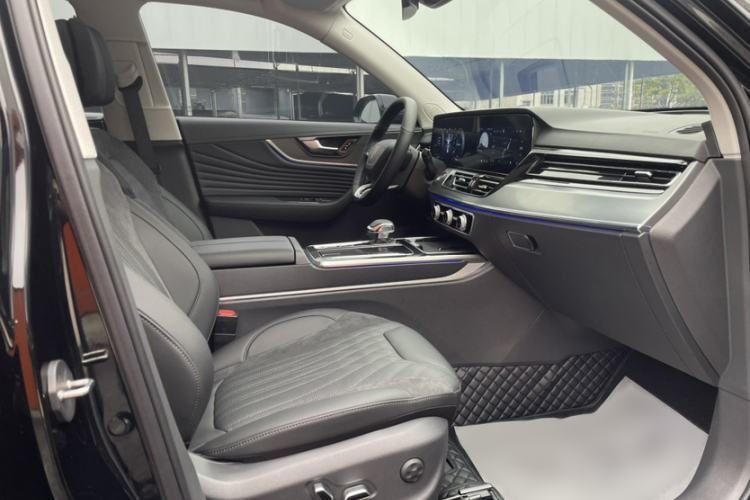 Used Hongqi HS5 2023 2.0T Qixiang Pro 500 000th Unit Commemorative Edition
