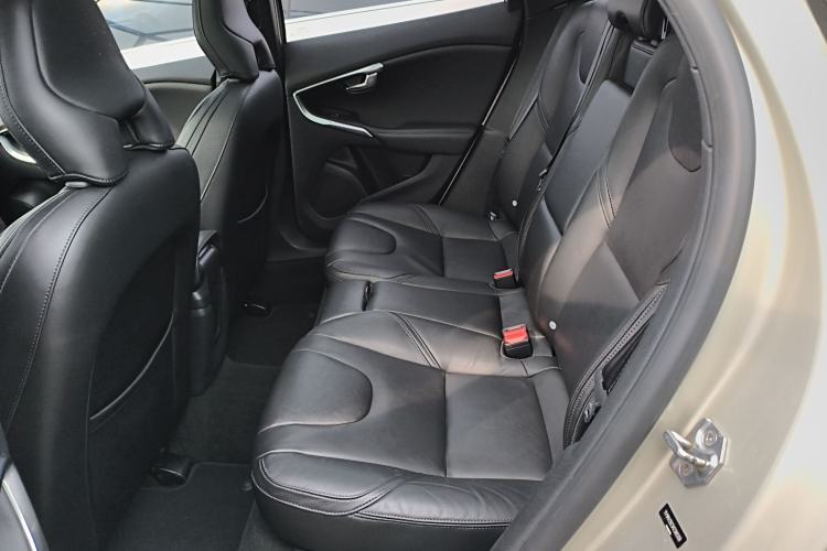 Used Volvo V40 2017 T3 Zhiya Edition