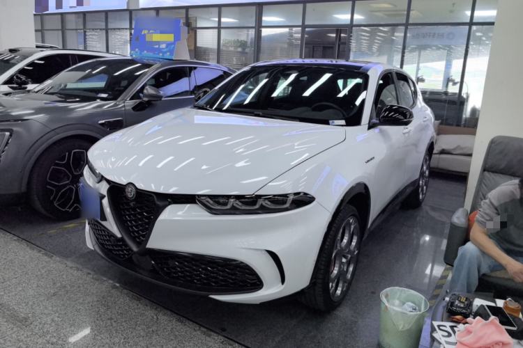 Used Alfa Romeo Tonale 2023 2.0T 268HP AWD Veloce Track Edition