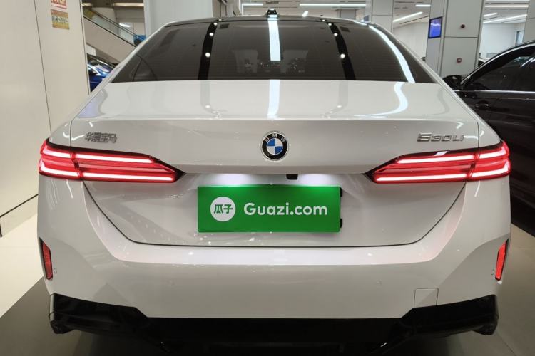 Used BMW 5 Series 2025 530Li Luxury Edition M Sport Package
