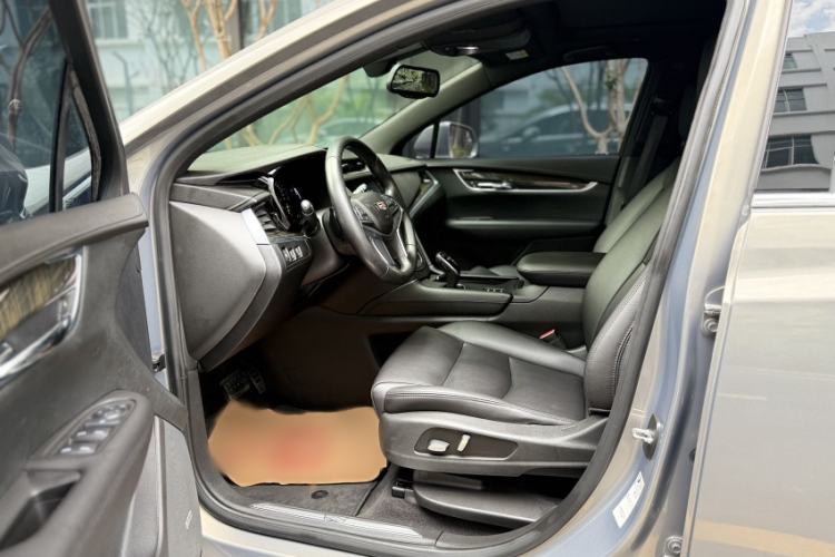 Used Cadillac XT5 2018 28E Four-Wheel Drive Tech Version
