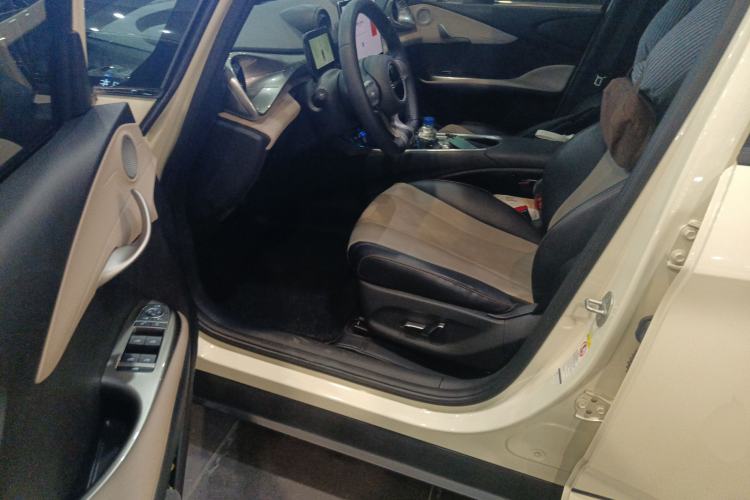 Used BYD Dolphin 2023 420 km Fashion Edition
