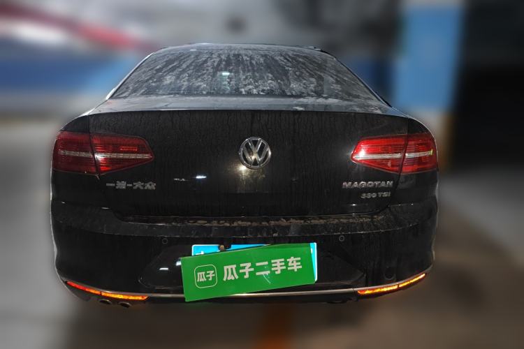 Used Volkswagen Magotan 2017 330TSI DSG Leading Model
