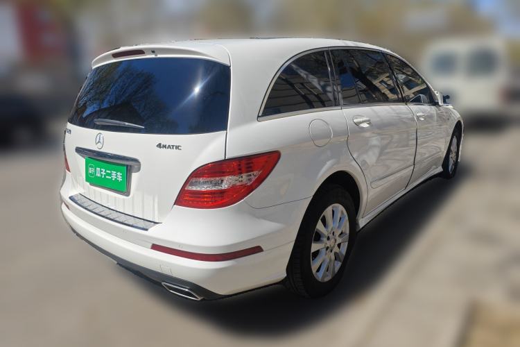 Used Mercedes-Benz R-Class 2017 R 320 4MATIC Business Edition Prestige Model
