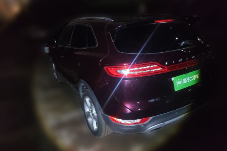 Used Lincoln MKC 2017 2.0T Two-Wheel Drive Deluxe Edition Rear Left 45 Deg