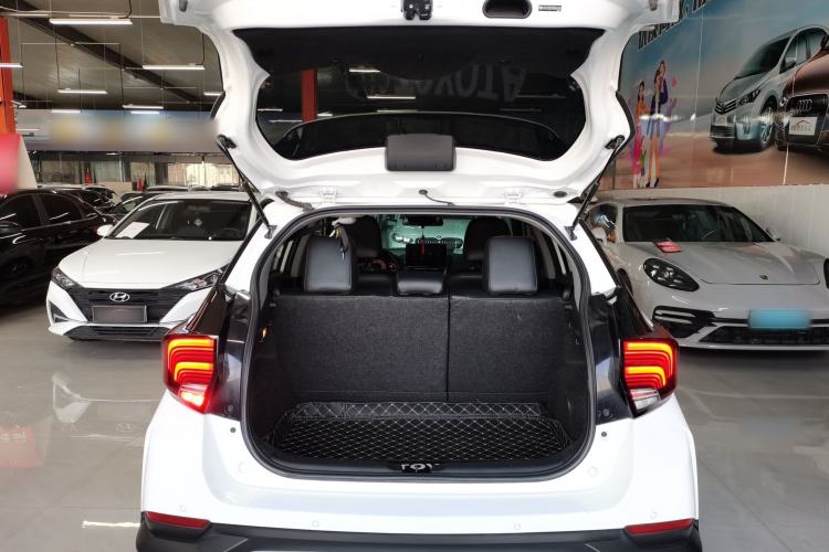 Used Toyota YARiS L Zhi Xuan 2022 X-Trail 1.5L CVT Luxury PLUS Edition
