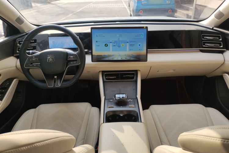 Used BYD Qin L 2024 DM-i 120KM Excellence Model
