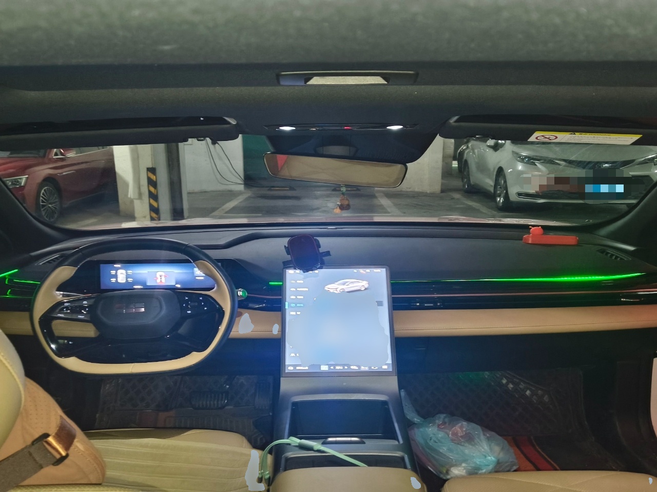 Geely Galaxy L6 2024 125km PLUS Dragon Edition — снимка 9